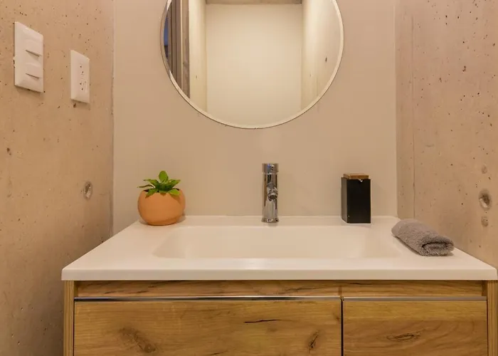 Apartamento Spacious And Cozy In *